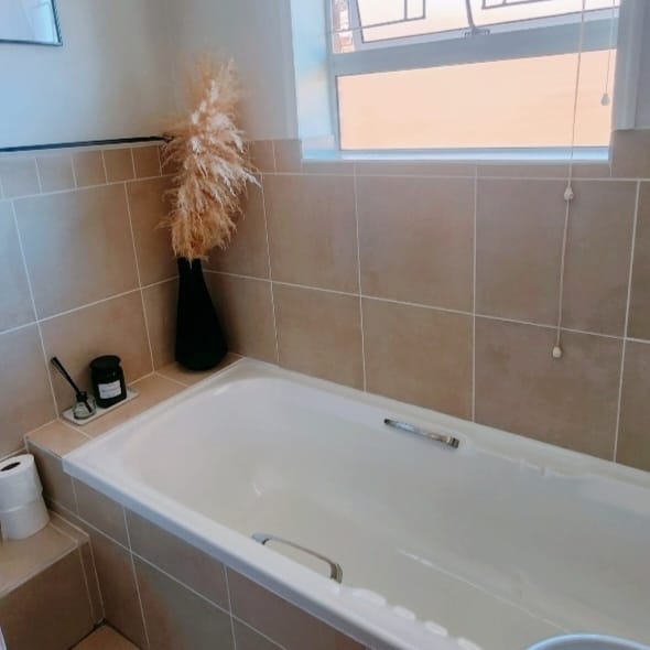 To Let 3 Bedroom Property for Rent in Summerstrand Eastern Cape
